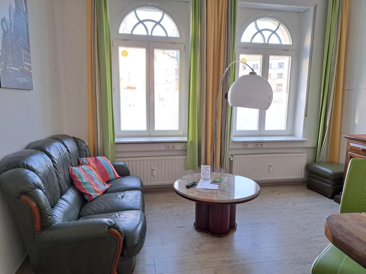 Apartment-Hotel Schillerplatz Wittenberge Exteriör bild