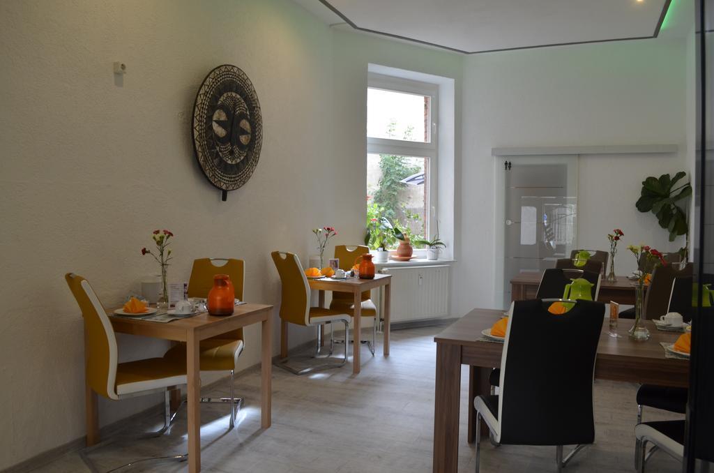 Apartment-Hotel Schillerplatz Wittenberge Exteriör bild